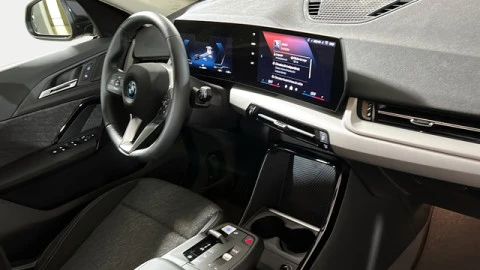 BMW iX1 xDrive30