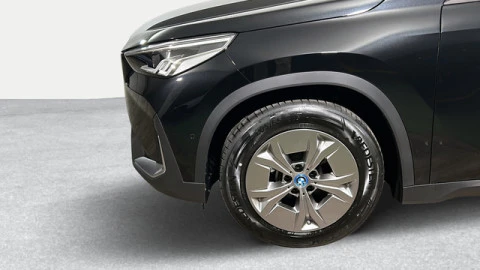 BMW iX1 xDrive30