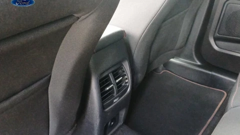 Ford Kuga ST-Line 2.5 Duratec FHEV 132kW Auto