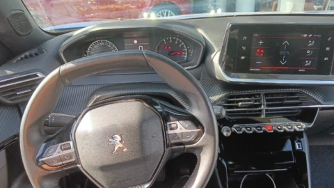 Peugeot 2008 Active Puretech 100 S&S BVM6