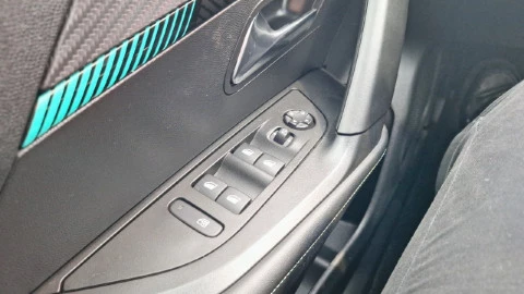 Peugeot 2008 Active Puretech 100 S&S BVM6