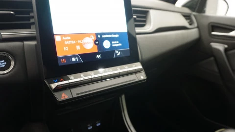 Renault Captur techno Eco-G 100cv (74 kW)