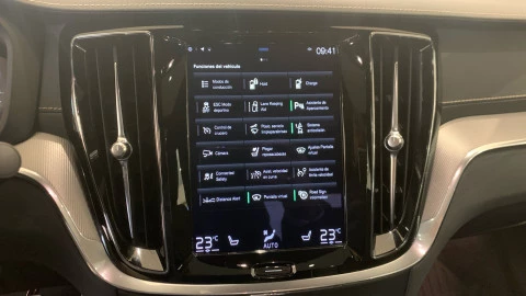 Volvo S60 Reccharge T8 R-Design aut