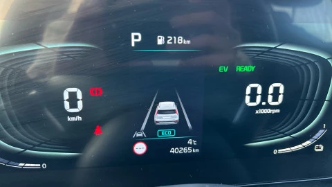 Kia Niro 1.6 GDi HEV 104kW (141CV) Drive