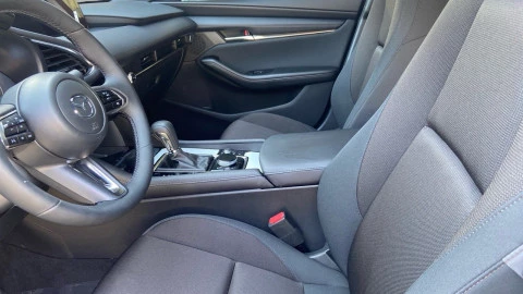 Mazda3 2.5L E-SKY G MHEV 103kW 6AT Centre-line