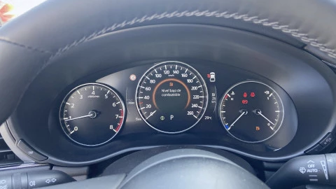 Mazda3 2.5L E-SKY G MHEV 103kW 6AT Centre-line