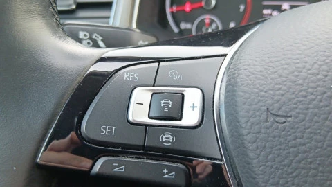 Volkswagen T-Roc Advance R-Line 1.0 TSI 81kW (110CV)