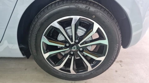 Renault Clio Techno full hybrid E-Tech 145 (103Kw)