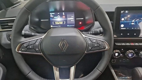 Renault Clio Techno full hybrid E-Tech 145 (103Kw)