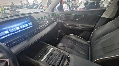 Omoda 5 EV EV 61 kWh Premium