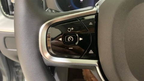 Volvo XC60 2.0 B4 D Plus Dark Auto