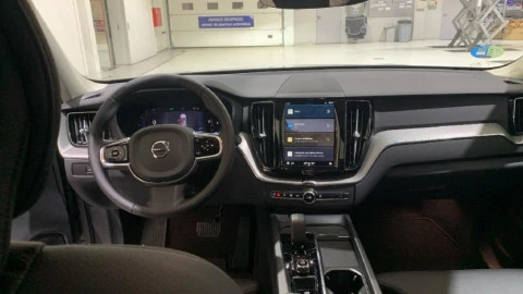 Volvo XC60 2.0 B4 D Plus Dark Auto