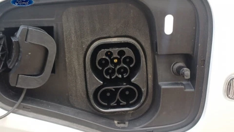 Ford Transit Connect Van 1.5L EcoBoost PHEV 110kW Trend L1 AT