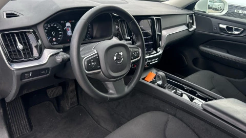 Volvo V60 2.0 B4 (D) Momentum Pro Auto
