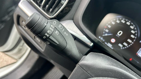 Volvo V60 2.0 B4 (D) Momentum Pro Auto