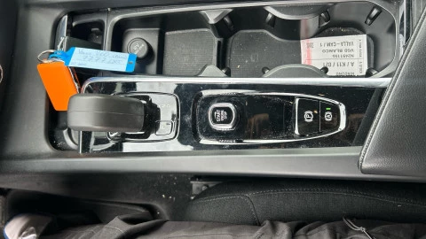 Volvo V60 2.0 B4 (D) Momentum Pro Auto