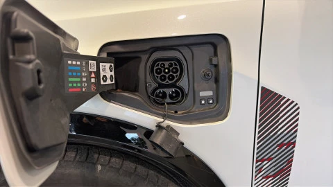 Renault 5 E-Tech   Iconic cinq autonomia confort 110 kW