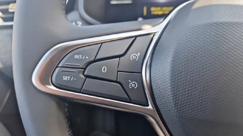 Renault Clio Techno full hybrid E-Tech 145 (103Kw)