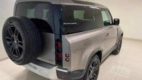 Land Rover Defender 3.0D I6 250 SE 90 Auto 4WD MHEV