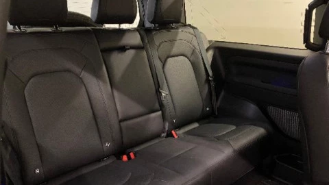 Land Rover Defender 3.0D I6 250 SE 90 Auto 4WD MHEV