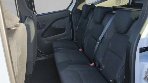 Renault Kangoo Combi Authentic 1.5 blue dci 70kw (95cv)