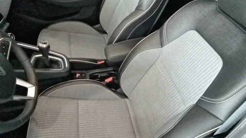 Renault Clio techno Eco-G 100cv (74kW)