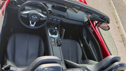 Mazda MX-5  ST 2.0 Skyactiv-G Exclusive-Line