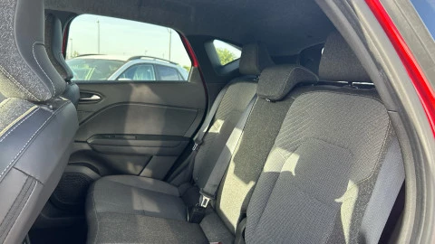 Renault Captur techno Eco-G 100cv (74 kW)