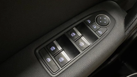 Renault Captur   TCe Zen 67kW