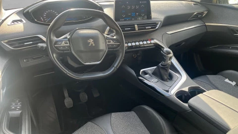 Peugeot 3008 1.2 PURETECH 96KW (130CV) ALLURE S&S