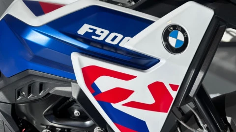 BMW F 900 GS  Trophy