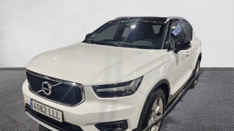 Volvo XC40 1.5 T2 Momentum Pro