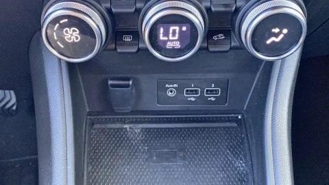 Renault Captur techno TCe 67kW (90CV)