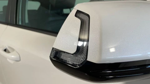 Kia Niro 1.6 GDi HEV 95kW (129CV) Drive