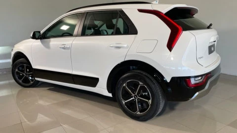Kia Niro 1.6 GDi HEV 95kW (129CV) Drive