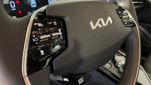Kia Niro 1.6 GDi HEV 95kW (129CV) Drive