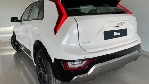 Kia Niro 1.6 GDi HEV 95kW (129CV) Drive