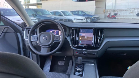 Volvo XC60 2.0 B5 G AWD Core Auto