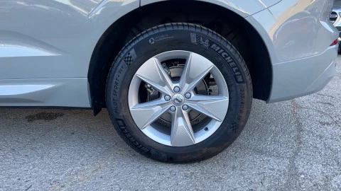 Volvo XC60 2.0 B5 G AWD Core Auto