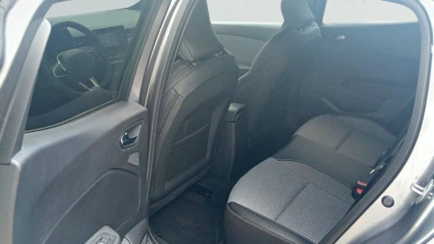 Renault Clio Techno full hybrid E-Tech 145 (103Kw)
