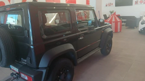 Suzuki Jimny 1.5 JX 5MT