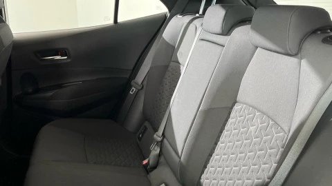 Toyota Corolla 1.8 125H ACTIVE TECH E-CVT