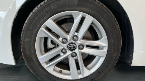 Toyota Corolla 1.8 125H ACTIVE TECH E-CVT