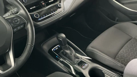 Toyota Corolla 1.8 125H ACTIVE TECH E-CVT