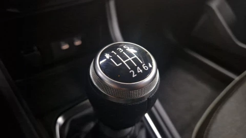 Renault Captur techno Eco-G 100cv (74 kW)