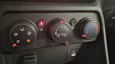 Dacia Sandero Expression 74kW (100CV) ECO-G