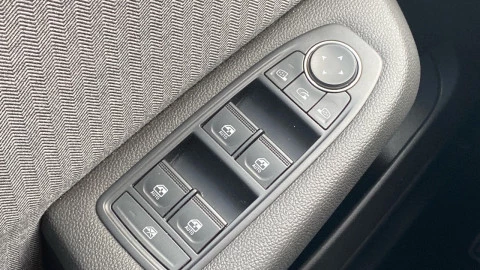 Renault Clio techno Eco-G 100cv (74kW)