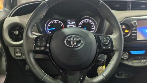 Toyota Yaris 1.0 70 Active Tech