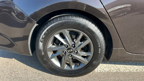 Kia Optima 1.6 CRDi 100kW (136CV) Drive