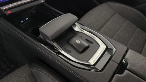 Renault Espace Techno E-Tech full hybrid 146kW